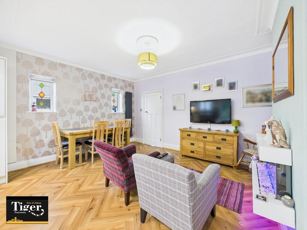 CAM03440G0-PR0302...