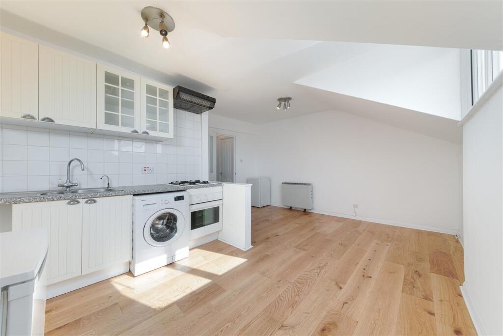 WOODSTOCK ROAD,  B--4.JPG