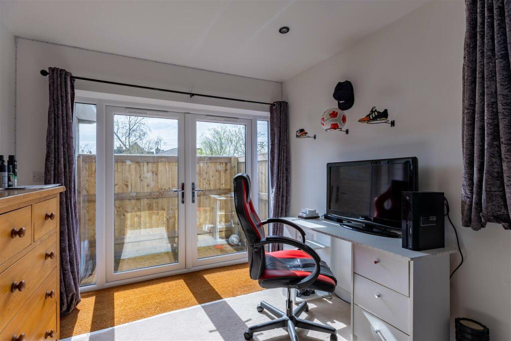 Swiss Cottage (30).jpg