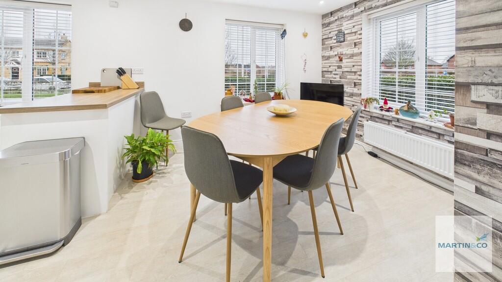 CAM03663G0-PR0220...