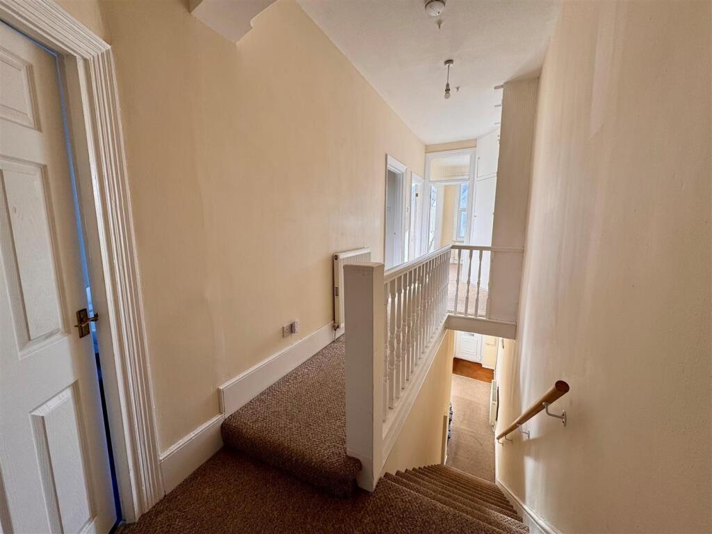 Hallway.jpg