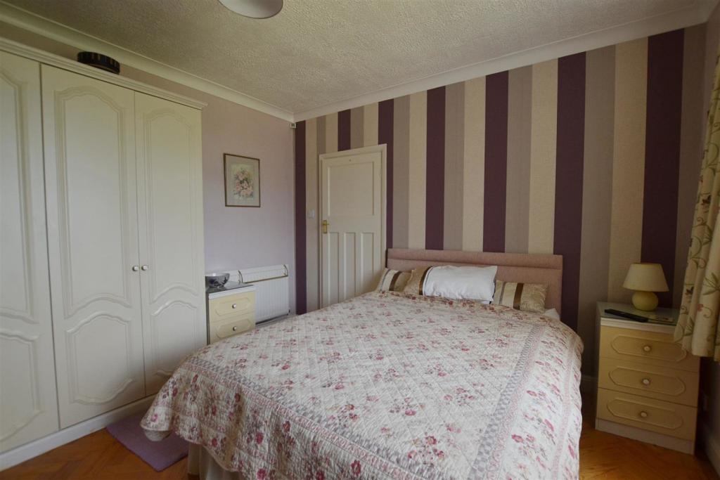 bed 2..JPG