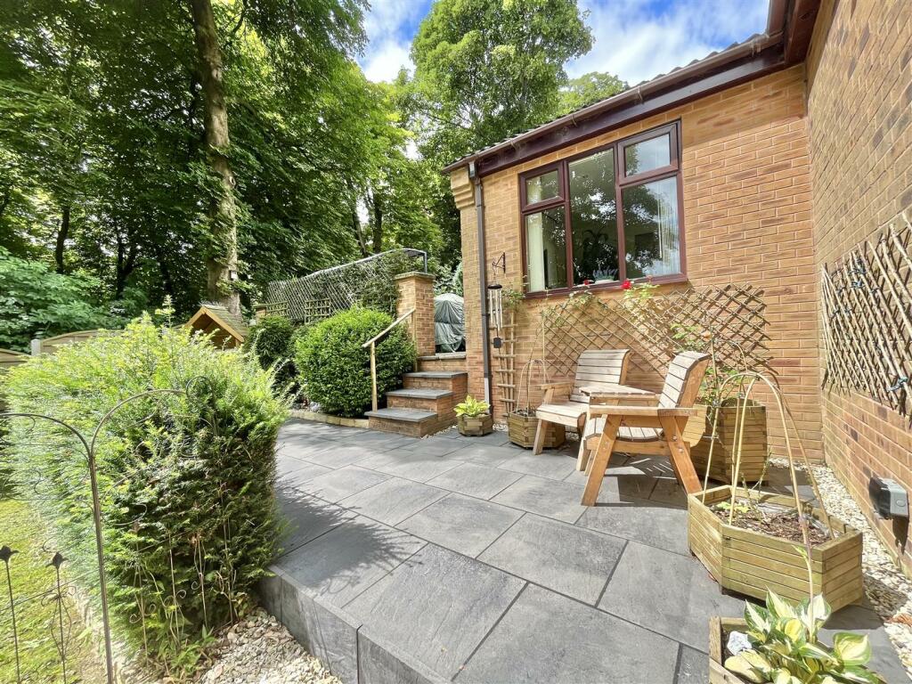 Gardens &amp; Patio Areas