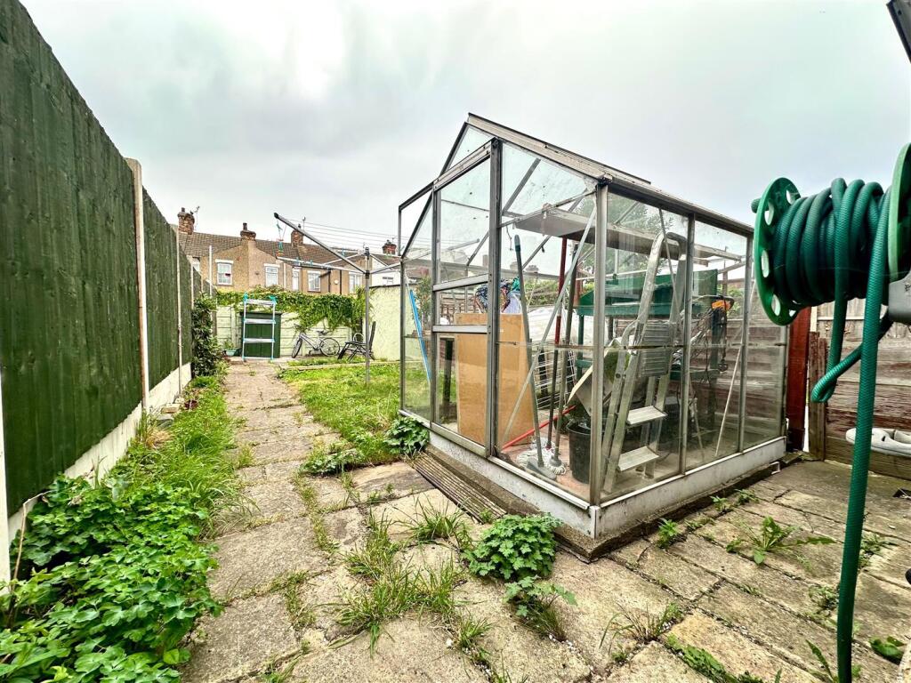 Garden 1.jpeg
