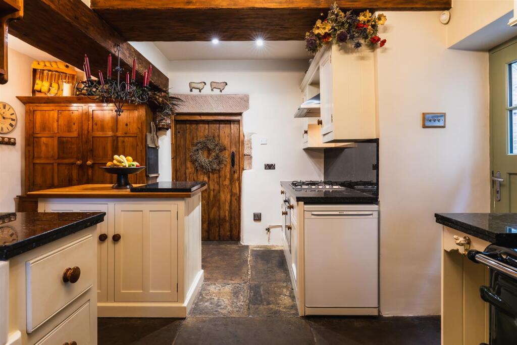 Breakfast Kitchen