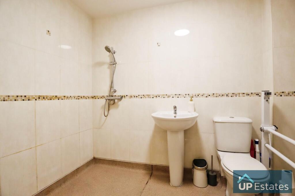 WET ROOM