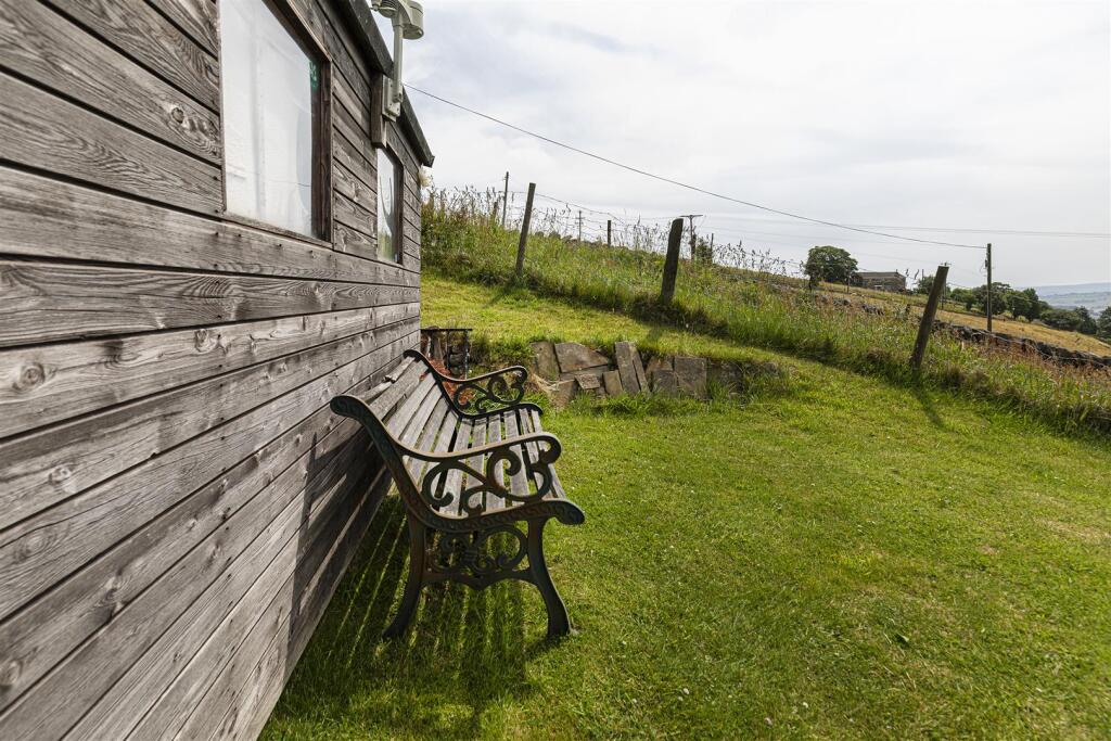 Bramleys Estate Agents - Laneside Cottage - Wainst