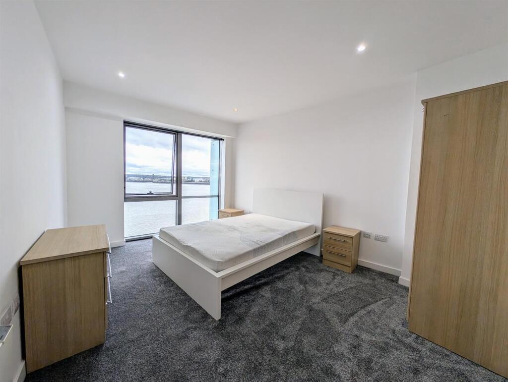 Master Bedroom.jpg