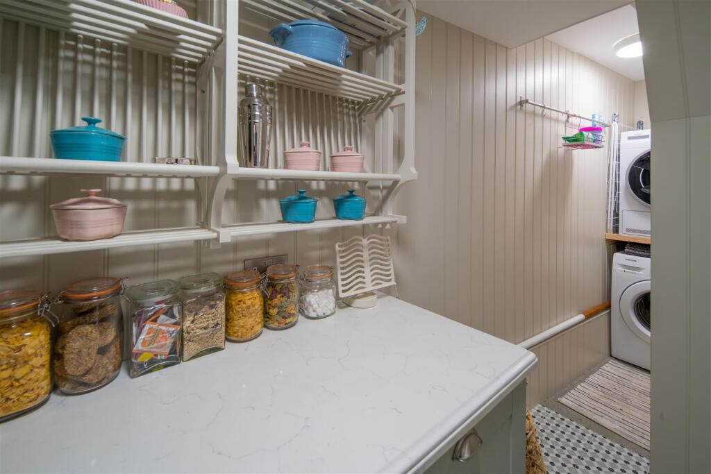 Pantry/Utility