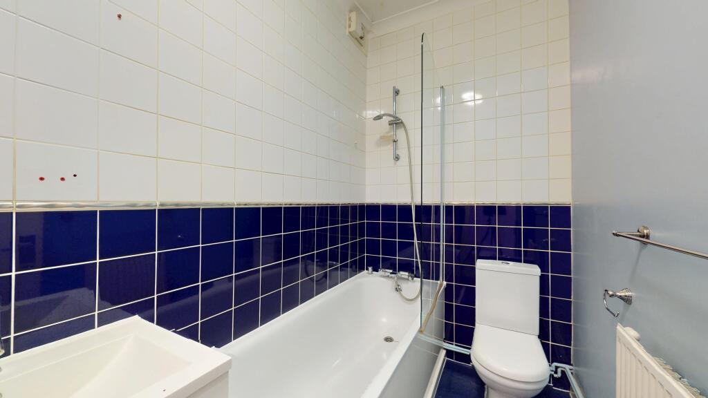 Flat A, 16 Hedgegate, Powis Terrace, Notting Hill, London, W11 1JD