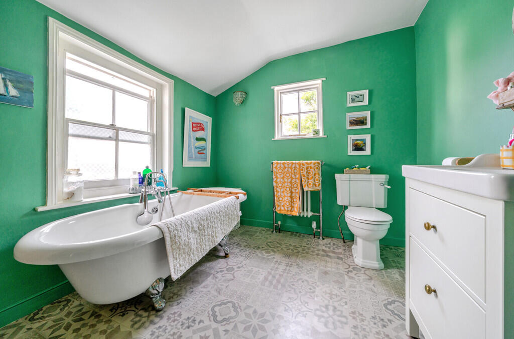 1293685-3-6838319...