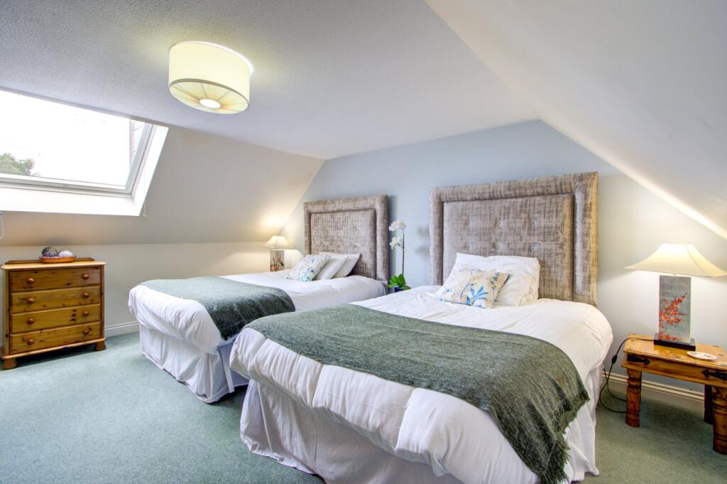 Cottage Bedroom 2
