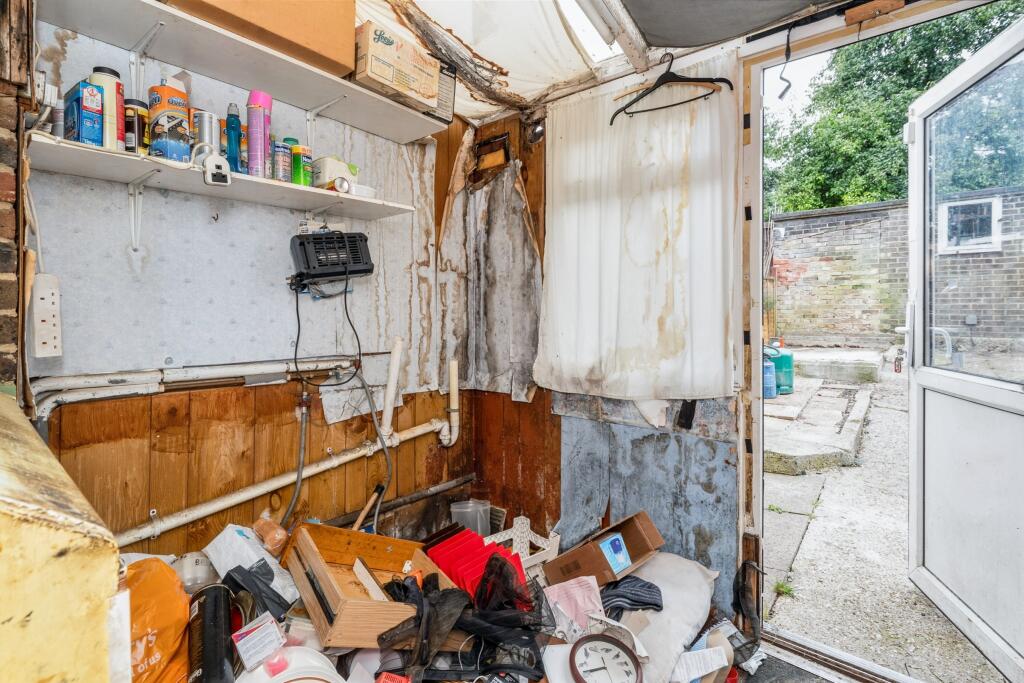 9 Shelley Close, Basingstoke, Hampshire, RG24 9BZ