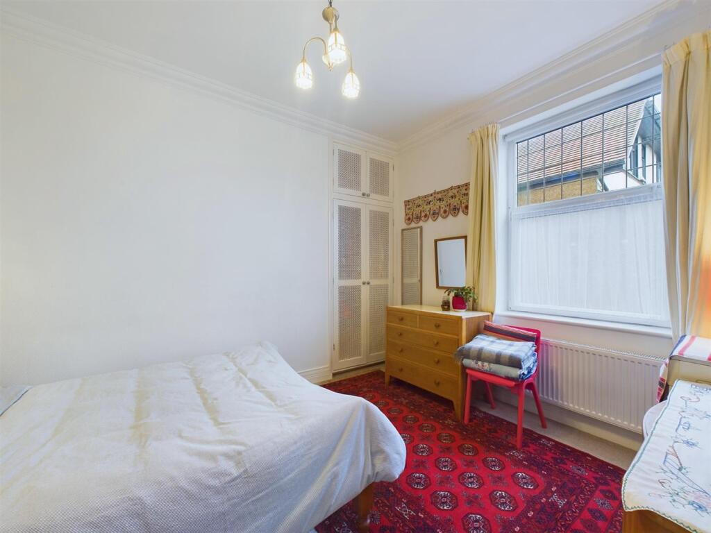 Bedroom: