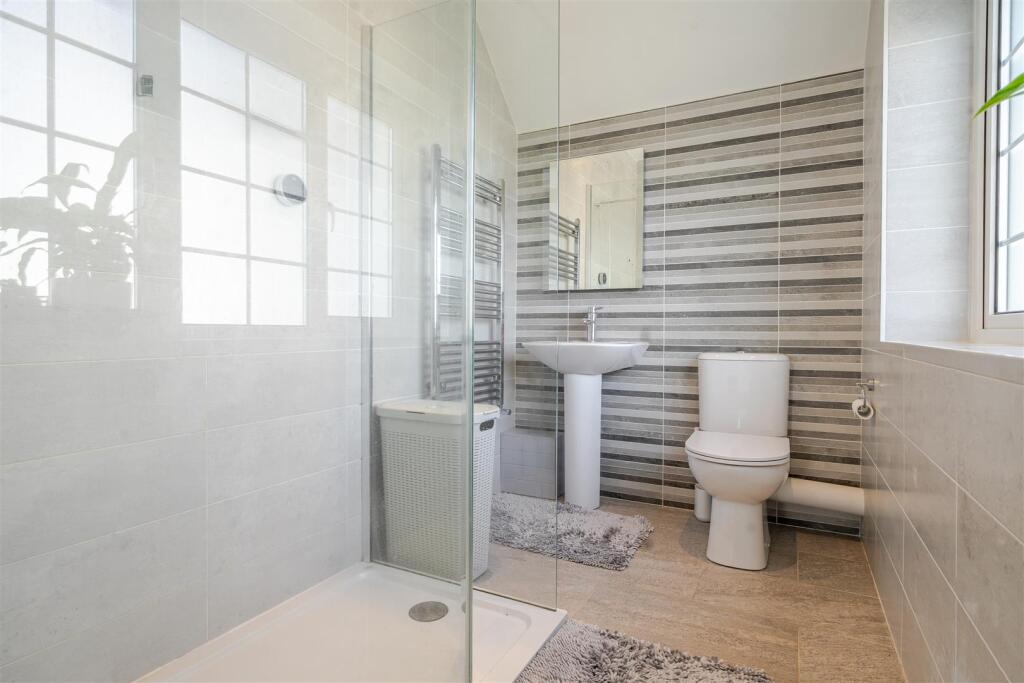 Bedroom Two Ensuite