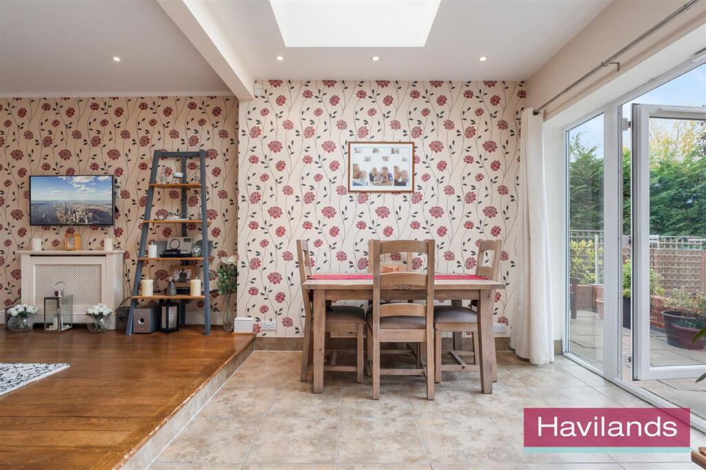 Lindal Crescent-14.jpg