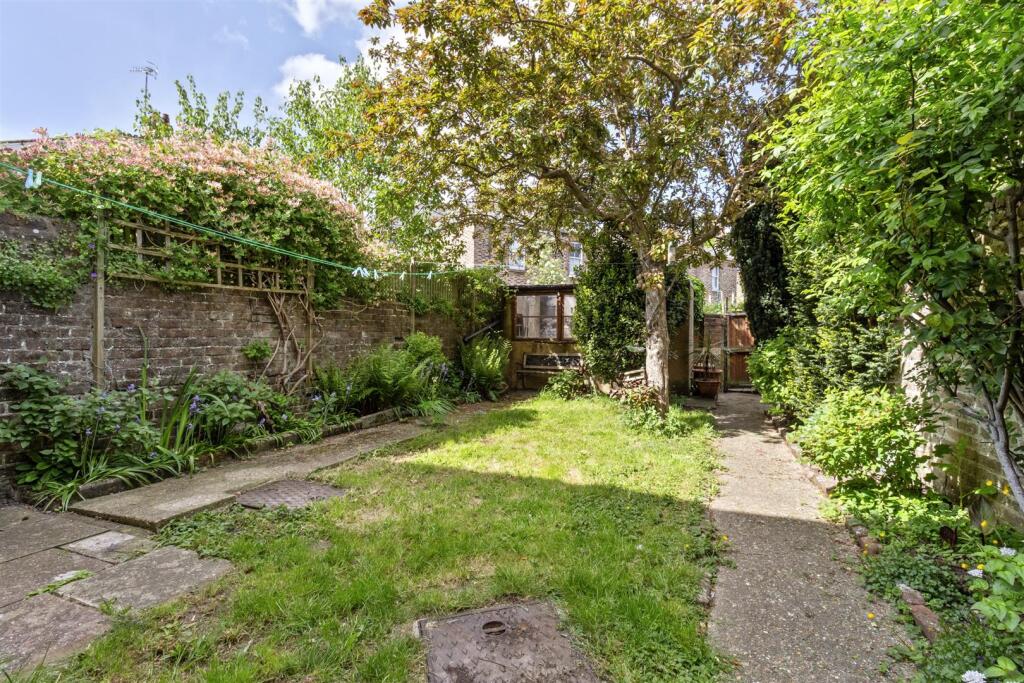 Shakespere Road, 55-011.JPG