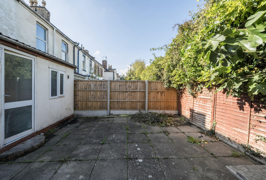 1355372-7-68d3d70...