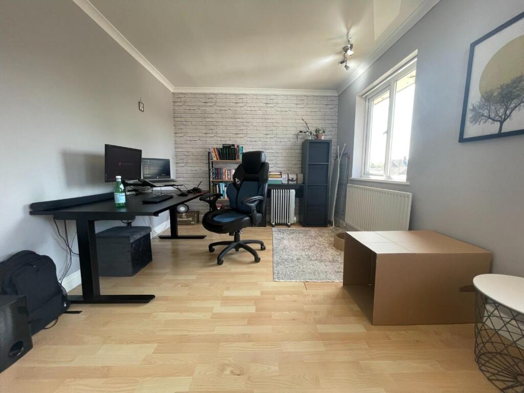 Bedroom 2.JPEG