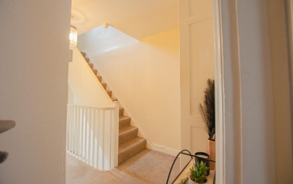 To Book A Viewing Call TPS Lostwithiel on 01208 87
