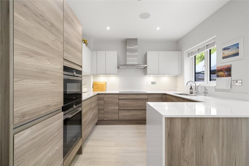 Kitchen/ Family Room