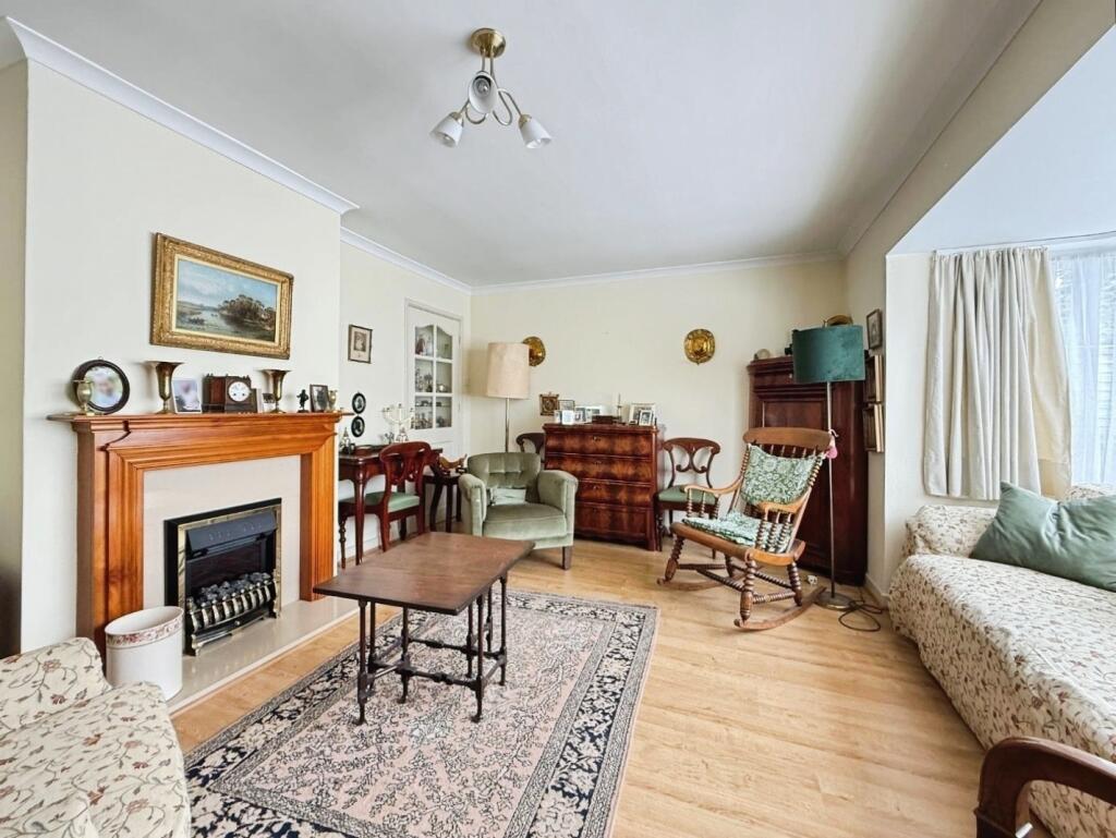 pbox-living_room-322561.jpeg