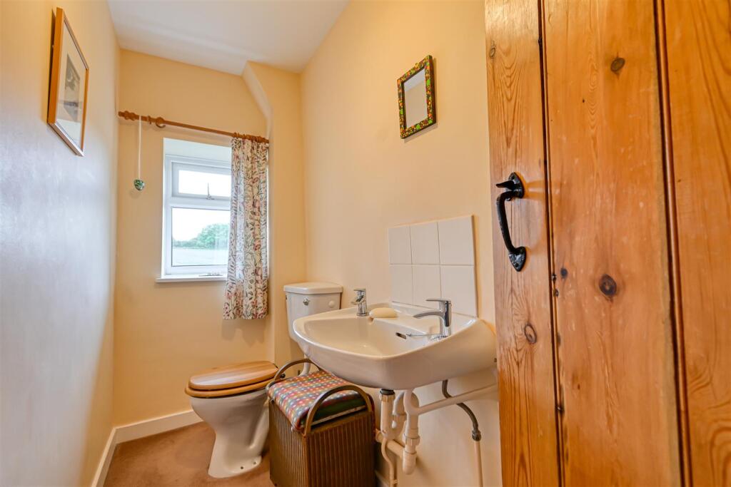 1 Netchwood Manor Cottage-13.jpg