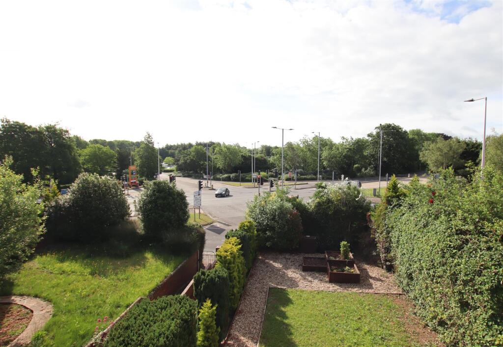 Outlook to Front.jpg