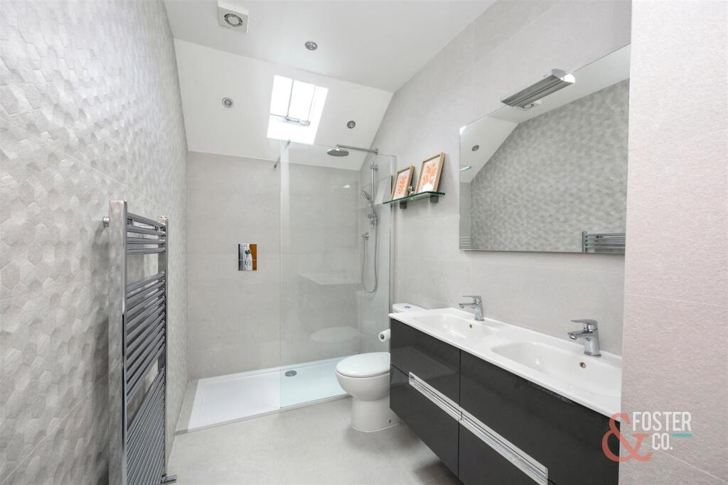 The Droveway, 22A-003.JPG