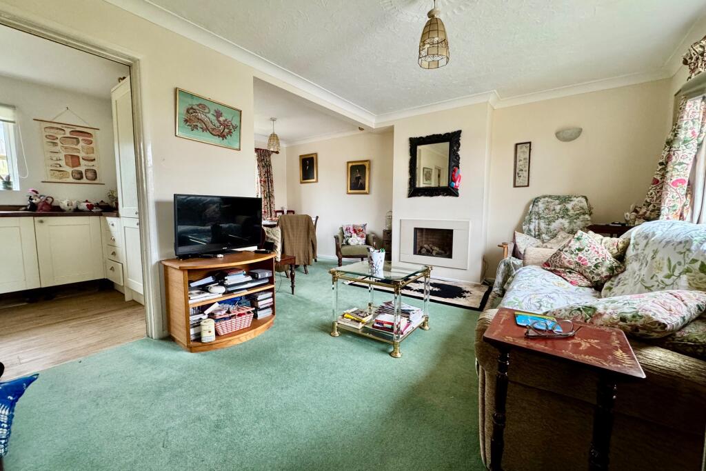 Living Room/Dining Room
