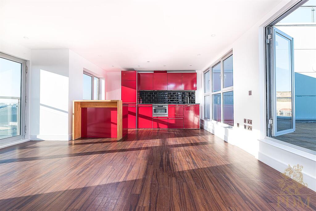 Apt 605 Hanley House Nottingham NG1 5BL