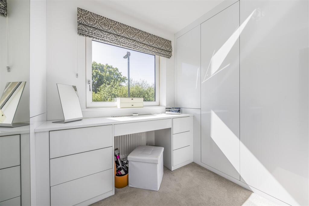 24 Angus Way, Waterlooville-PorticoMarketing-SoldB