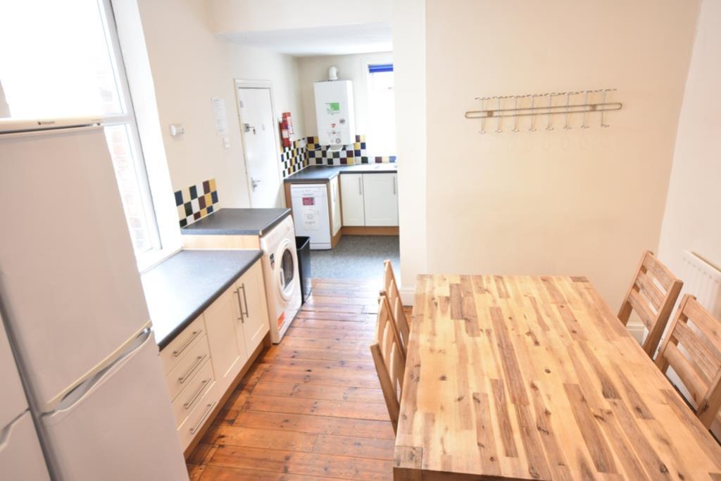 22 Lyndhurst Avenue photos03
