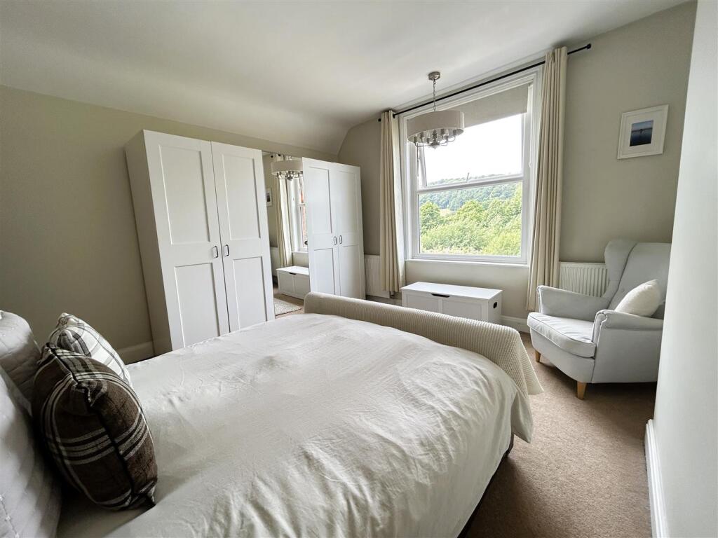 bed1.JPG