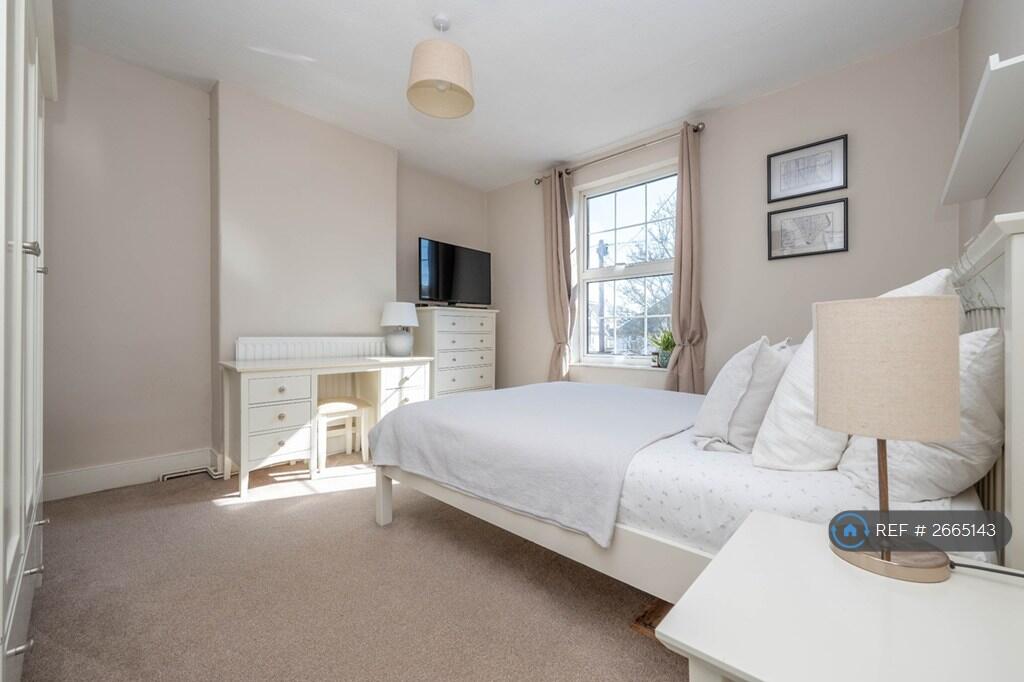 Main Bedroom