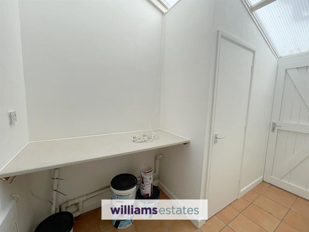 Utility &amp; Cloaks