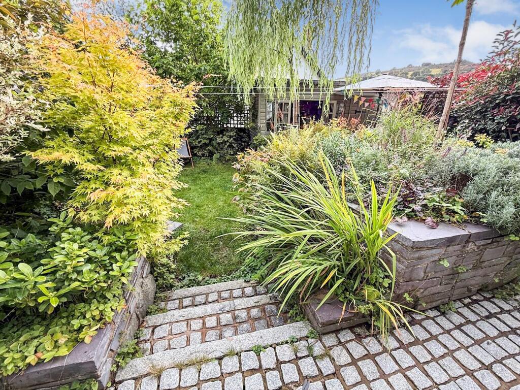 Additional Photograph