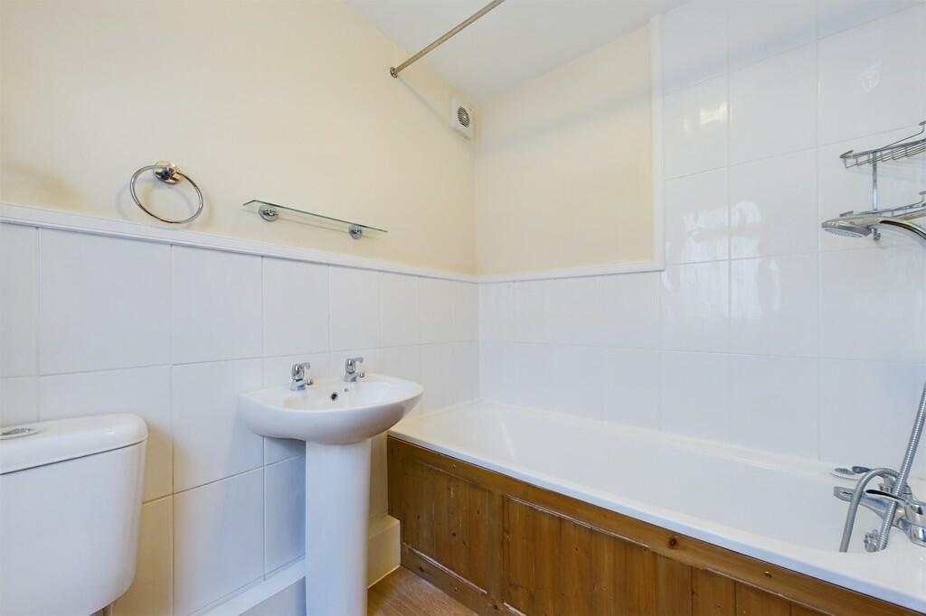 CAM01085G0-PR0481...