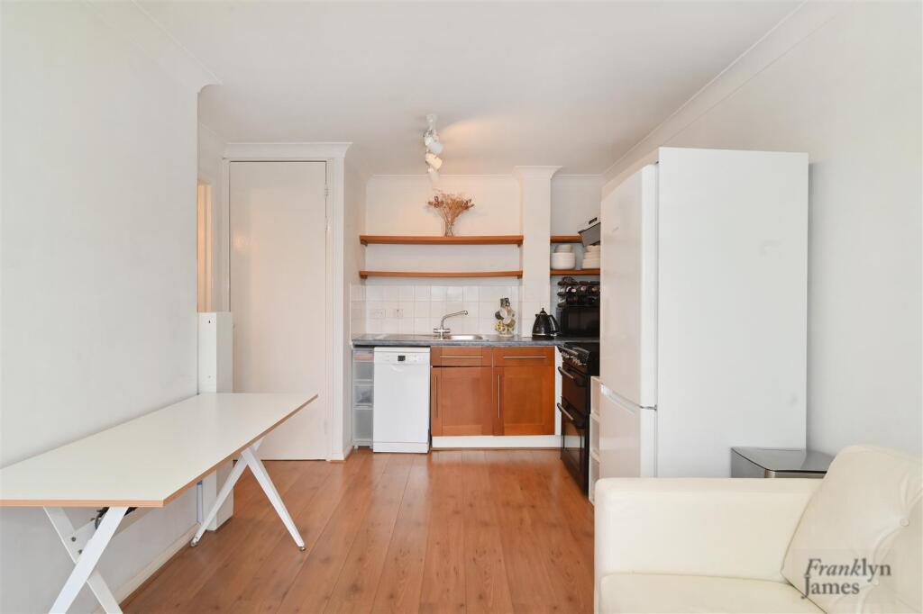 Horseferry-Road (3).JPG