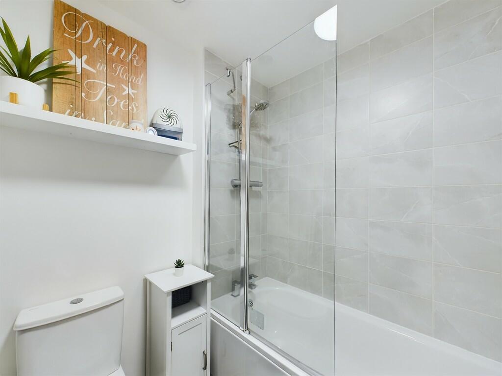 CAM01835G0-PR0126...