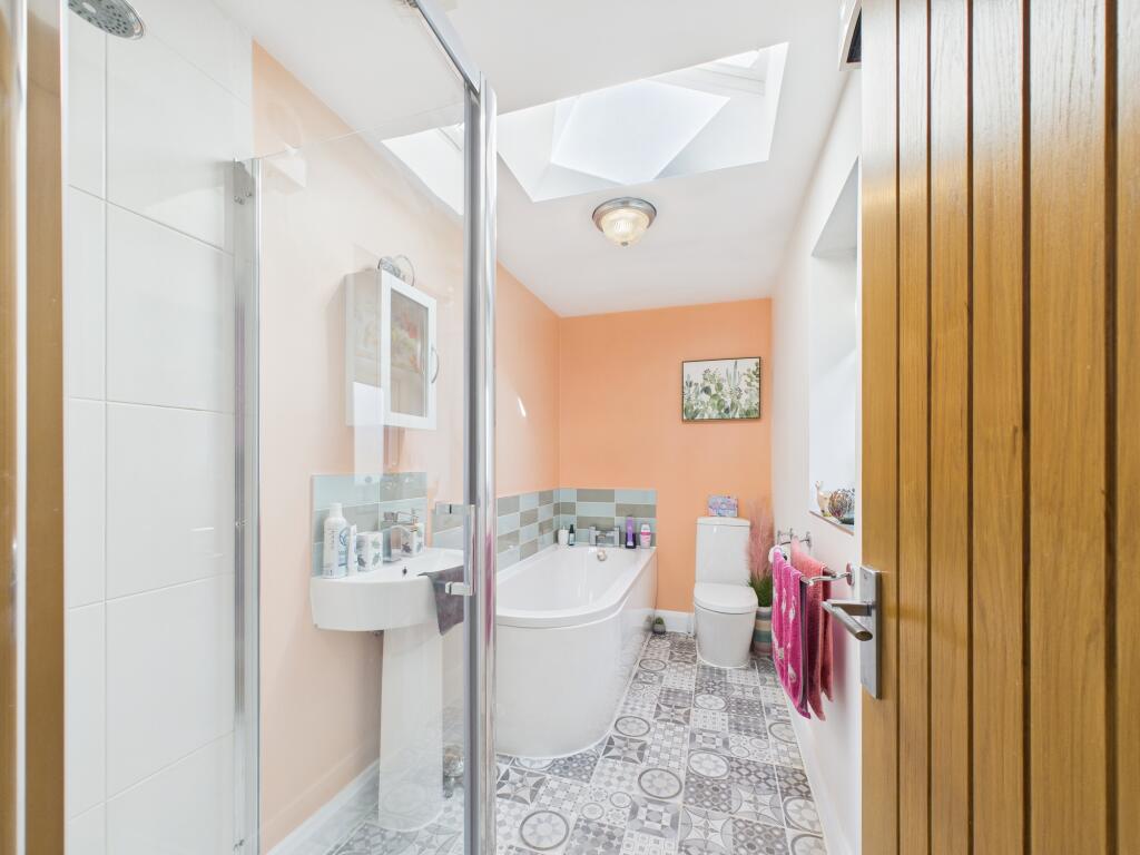 Ground floor Bathroom