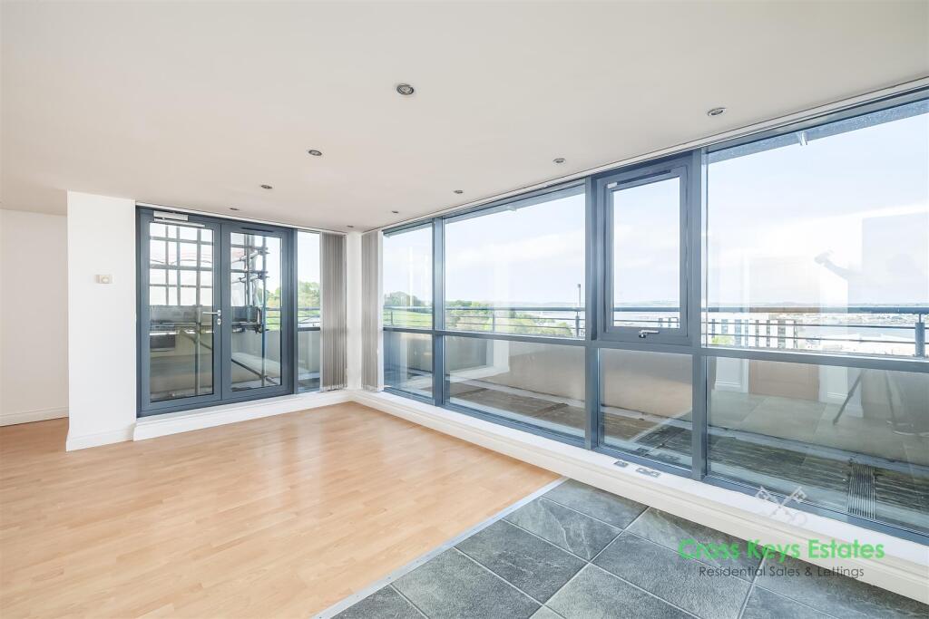 Open Plan Living/Kitchen/Dining Room