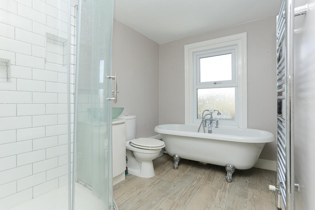 general 3 Ivydene, S