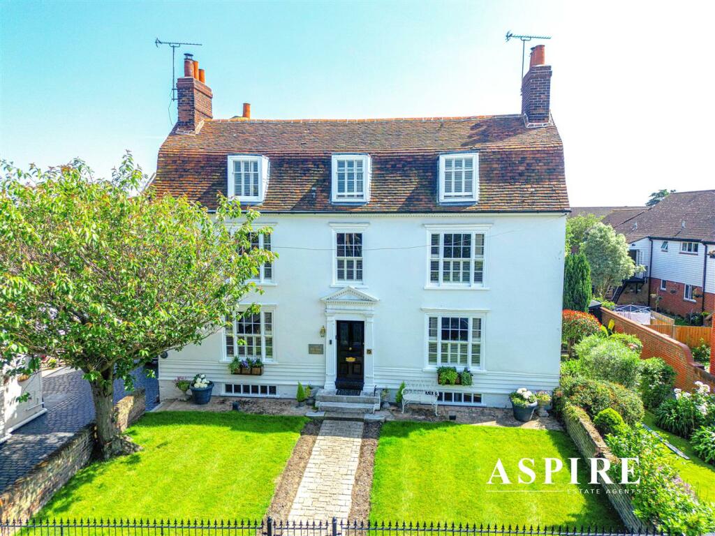 Aspire Estate Agents1007.jpg