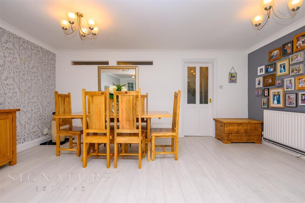 Lounge/Diner
