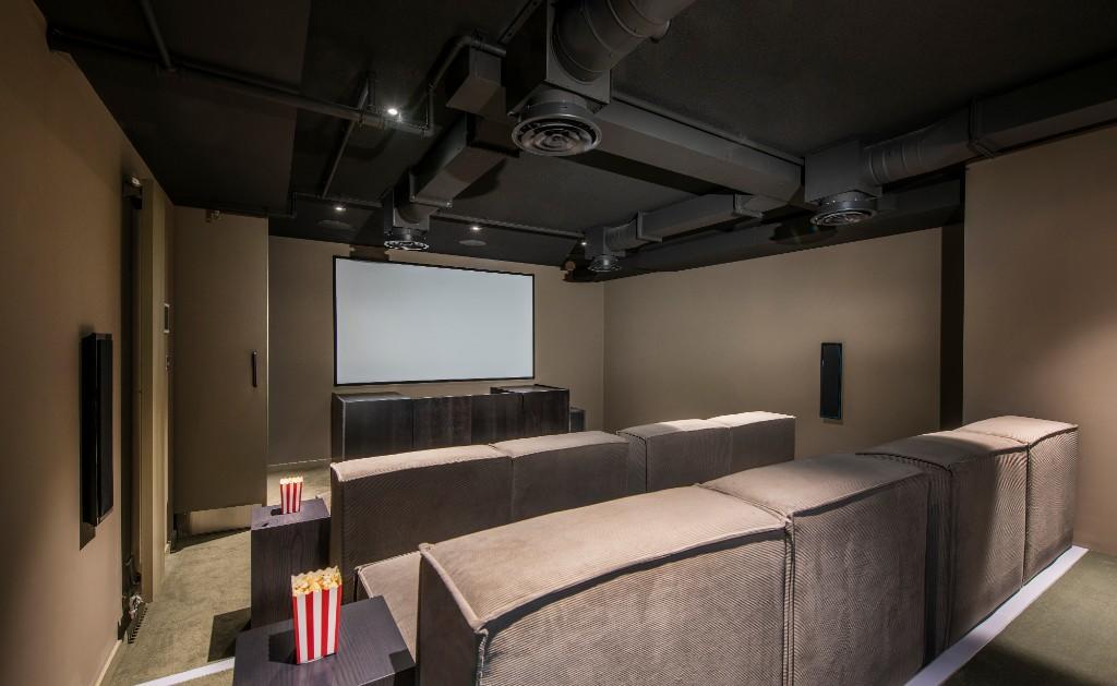 Resident Cinema 