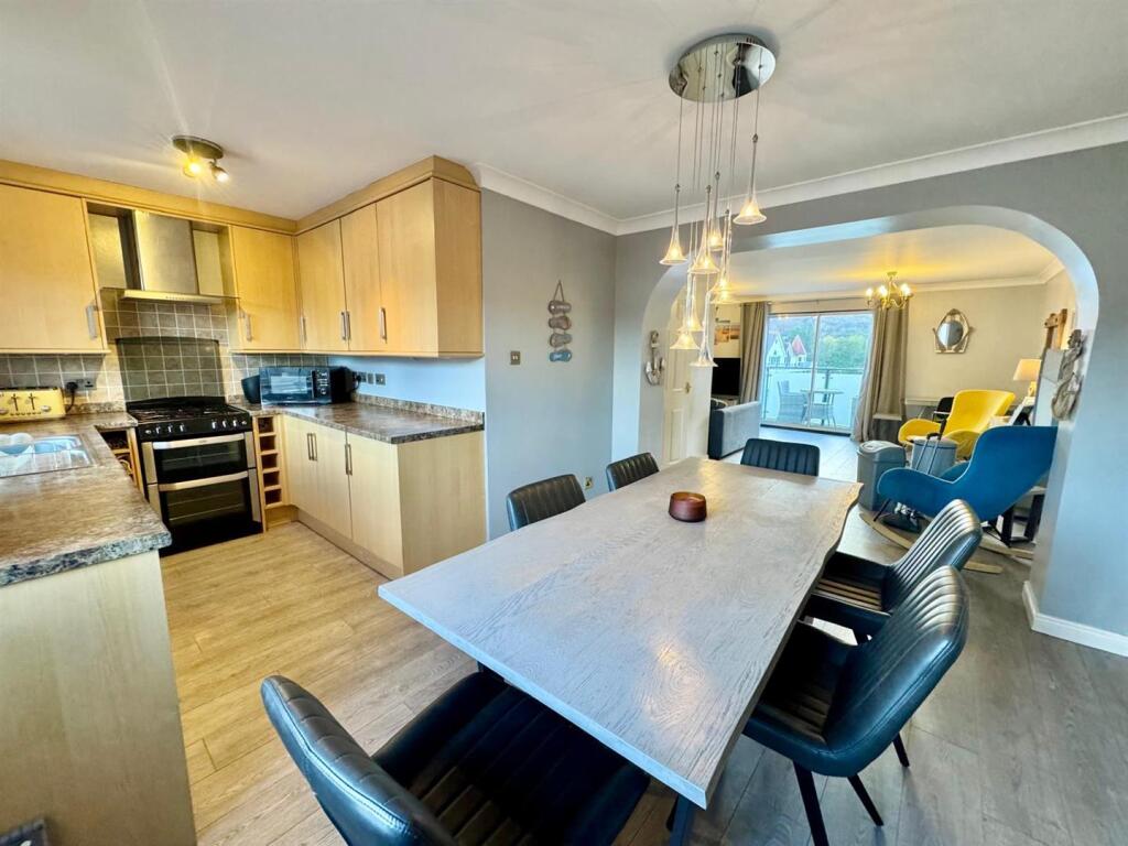 PHOTO-2025-10-11-09-46-08 (5).jpg