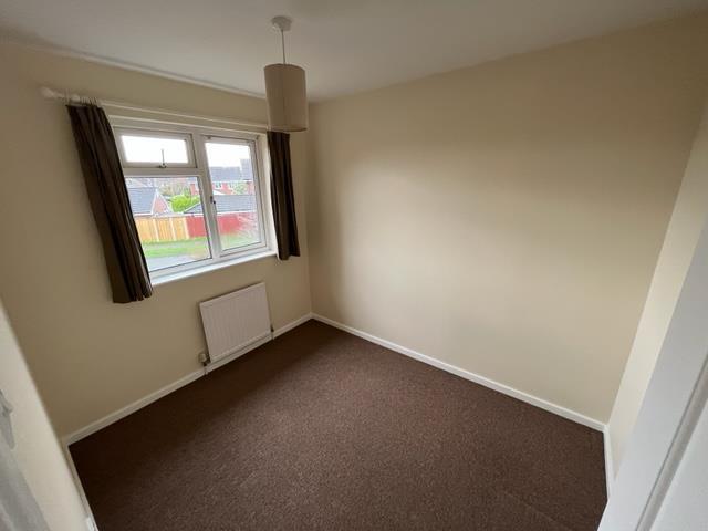 75 Lentham bedroom 2.jpg