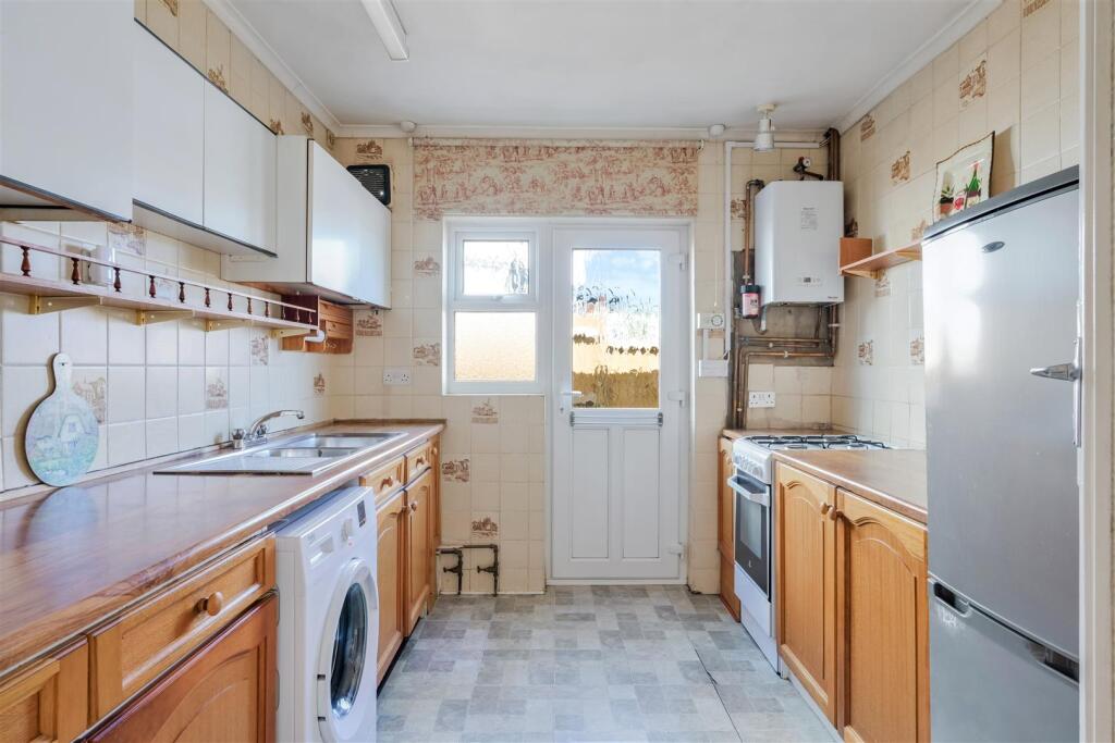 AMIS AVENUE,  (14 FROM 24)-7.jpg