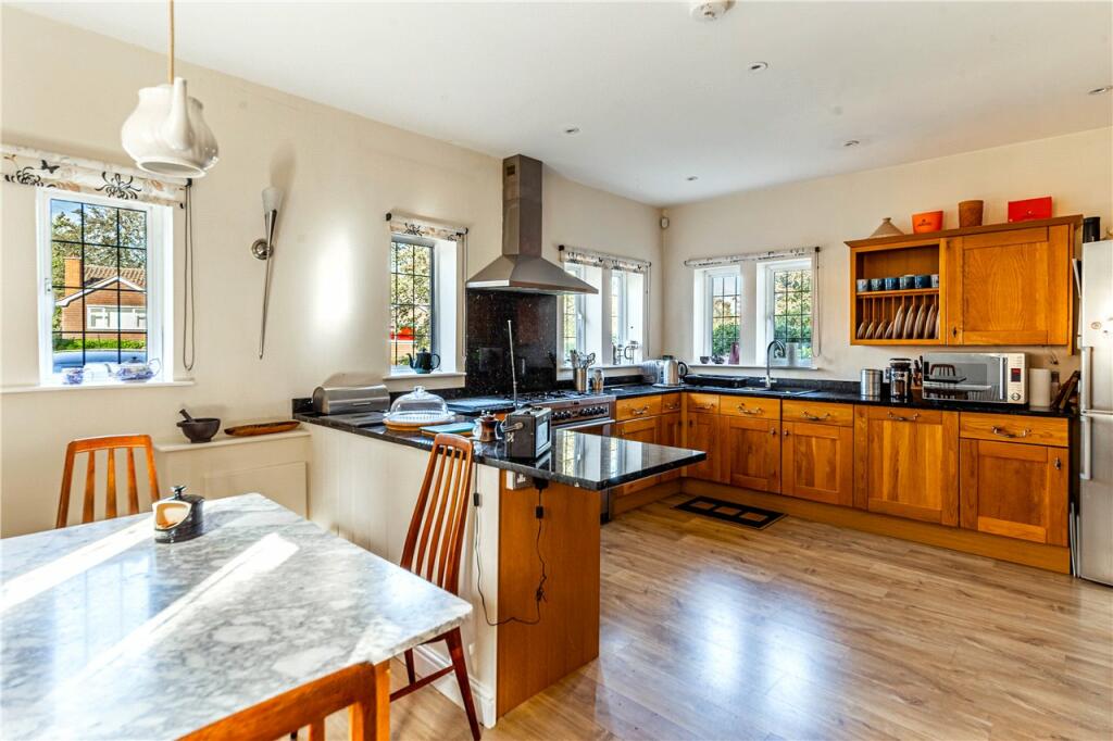 Kitchen/Breakfast